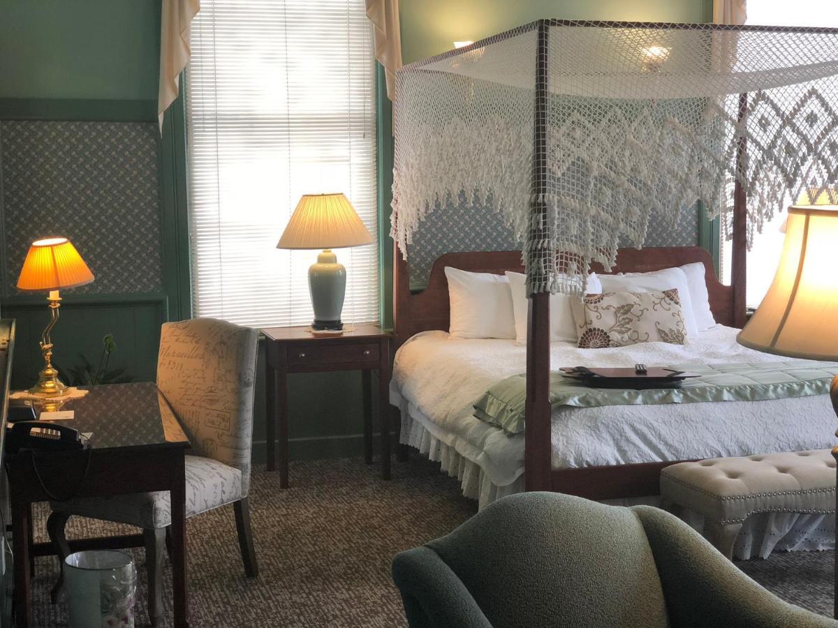Chambery Inn Lee Dış mekan fotoğraf
