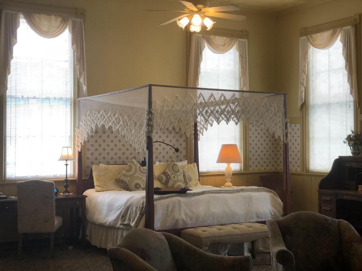 Chambery Inn Lee Dış mekan fotoğraf