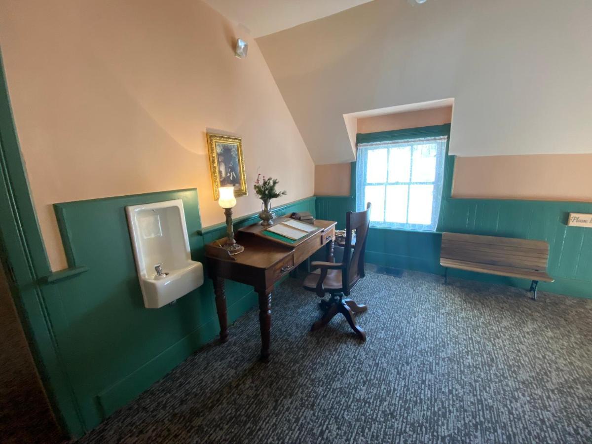 Chambery Inn Lee Dış mekan fotoğraf