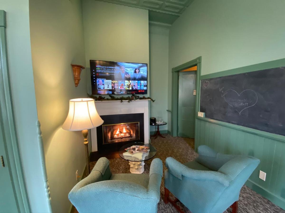 Chambery Inn Lee Dış mekan fotoğraf