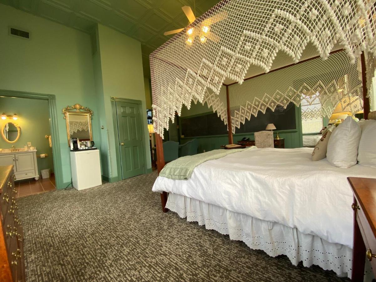 Chambery Inn Lee Dış mekan fotoğraf