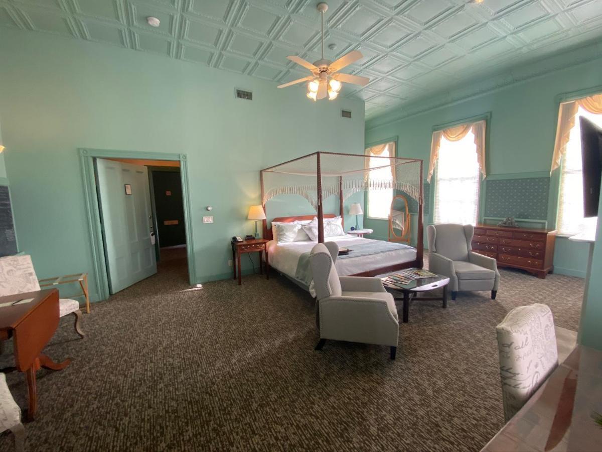 Chambery Inn Lee Dış mekan fotoğraf