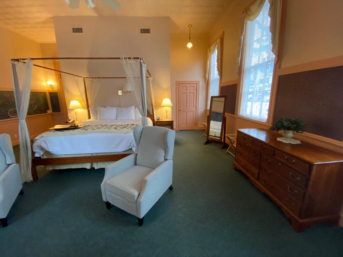 Chambery Inn Lee Dış mekan fotoğraf