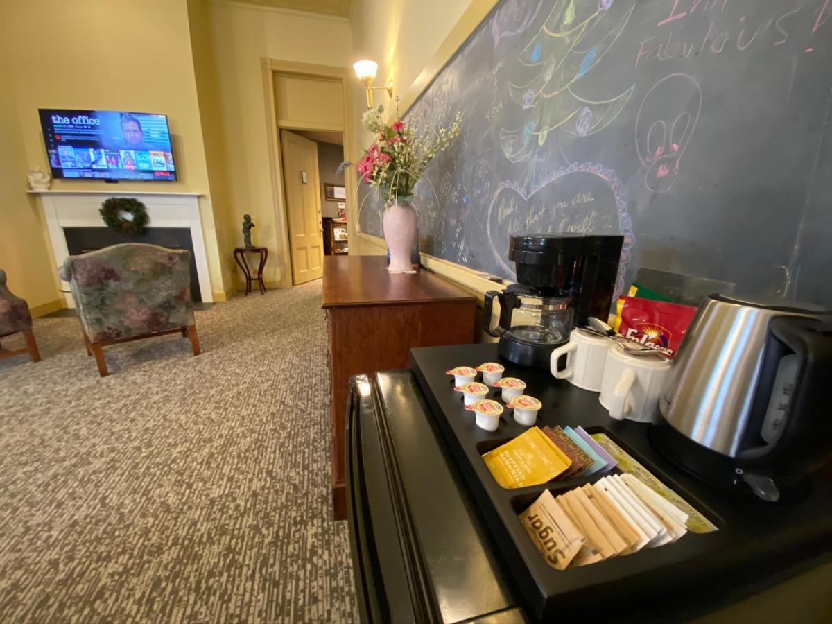 Chambery Inn Lee Dış mekan fotoğraf